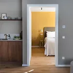 Karls - Design Mit Alpenblick & Tagesbar Im Herzen Von Apartman