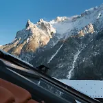Karls - Design Mit Alpenblick & Tagesbar Im Herzen Von Mittenwald