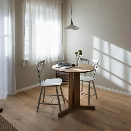 Karls - Design Mit Alpenblick & Tagesbar Im Herzen Von Mittenwald