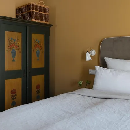Karls - Design Mit Alpenblick & Tagesbar Im Herzen Von Appartement *