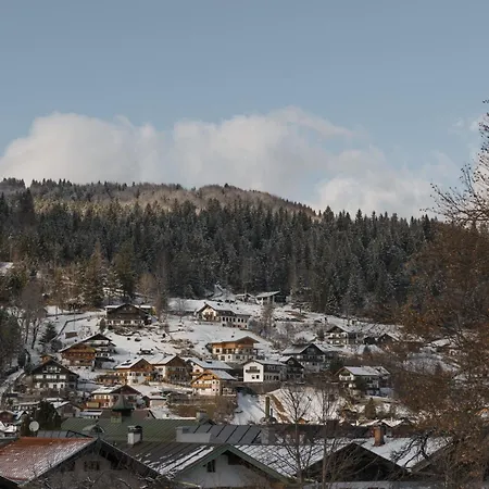 Karls - Design Mit Alpenblick & Tagesbar Im Herzen Von Mittenwald