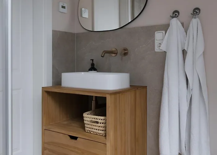Apartment Karls - Design Mit Alpenblick & Tagesbar Im Herzen Von