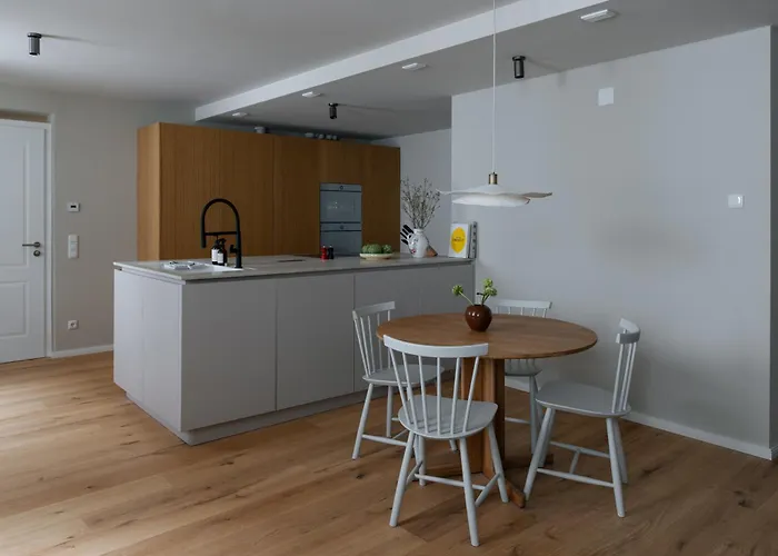 Karls - Design Mit Alpenblick & Tagesbar Im Herzen Von * Mittenwald