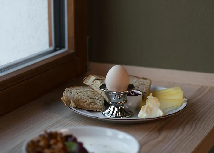 Apartment Karls - Design Mit Alpenblick & Tagesbar Im Herzen Von Mittenwald